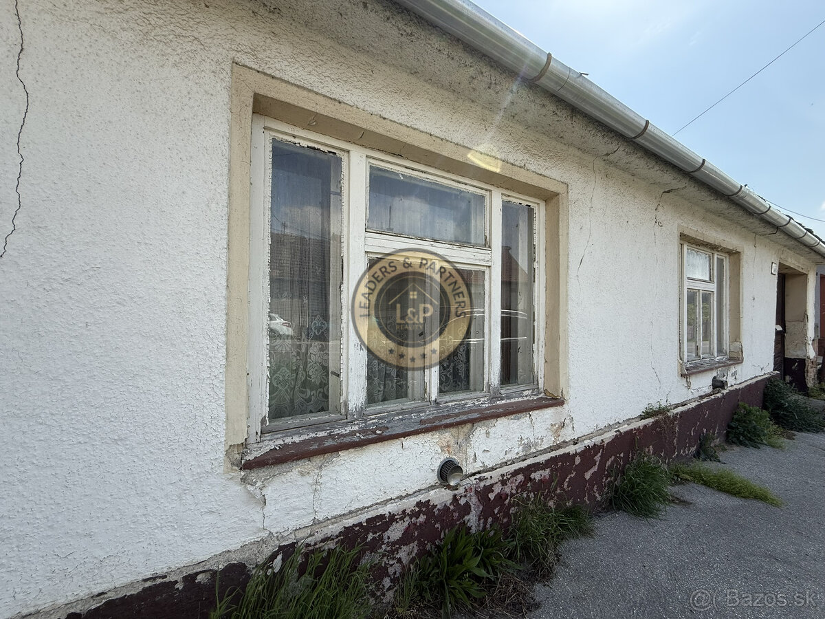 Na predaj dom v pôvodnom stave v Hornej Krupej s pozemkom 18