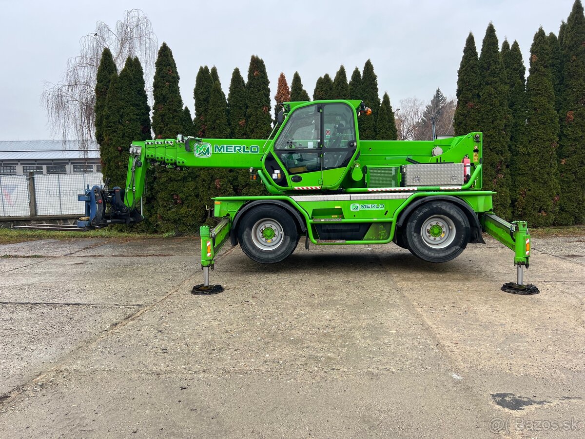 Merlo ROTO 40.26 MCSS – 2014 – ovladač + příslušenství