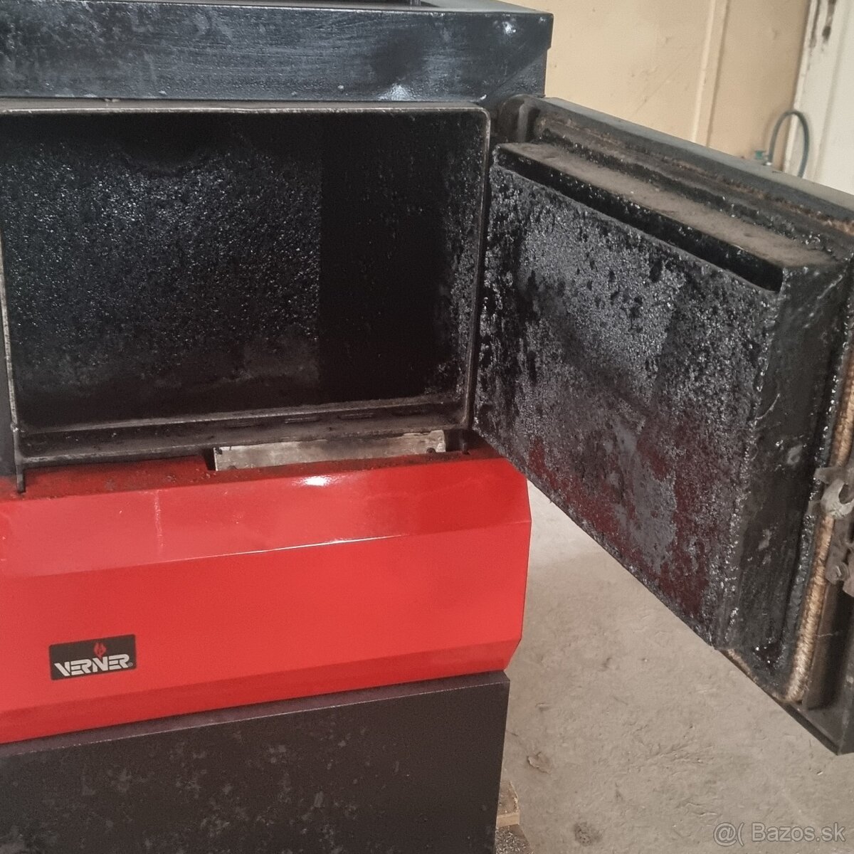 Predam použivany drevosplynovaci ,NEREZOVY kotol Verner25Kw.