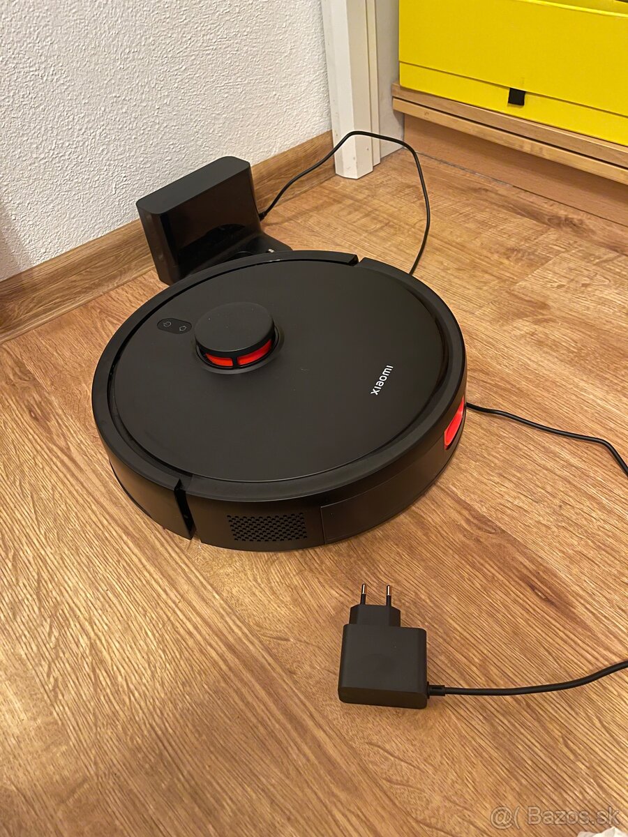 Robotický vysávač