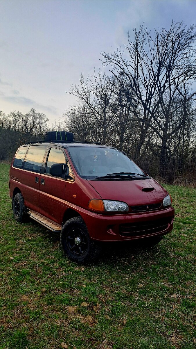 Mitsubishi L400 Space Gear