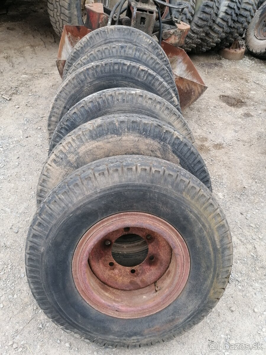 Predám kolesá na 5t vlečku s rozmerom 8,25 R 15