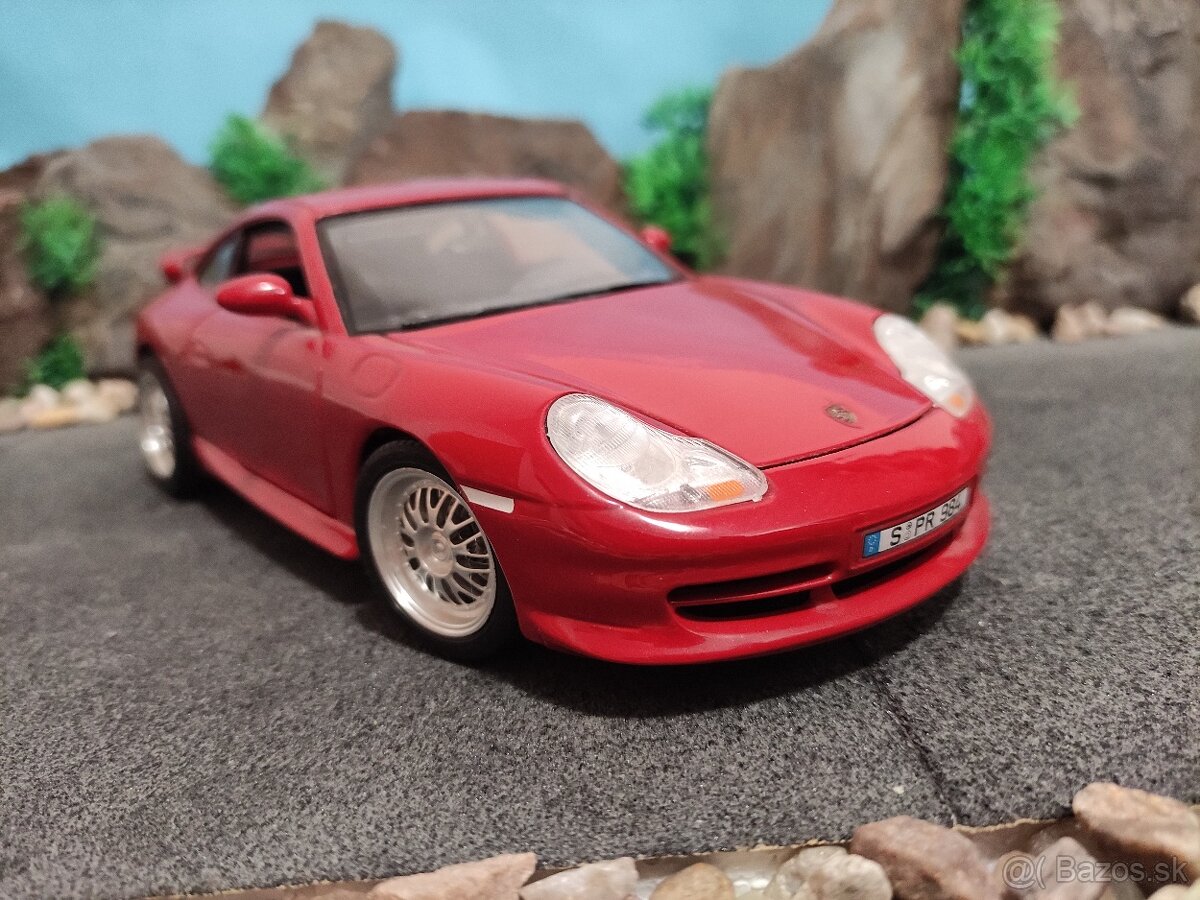 Prodám model 1:18 porsche 911 GT3 996