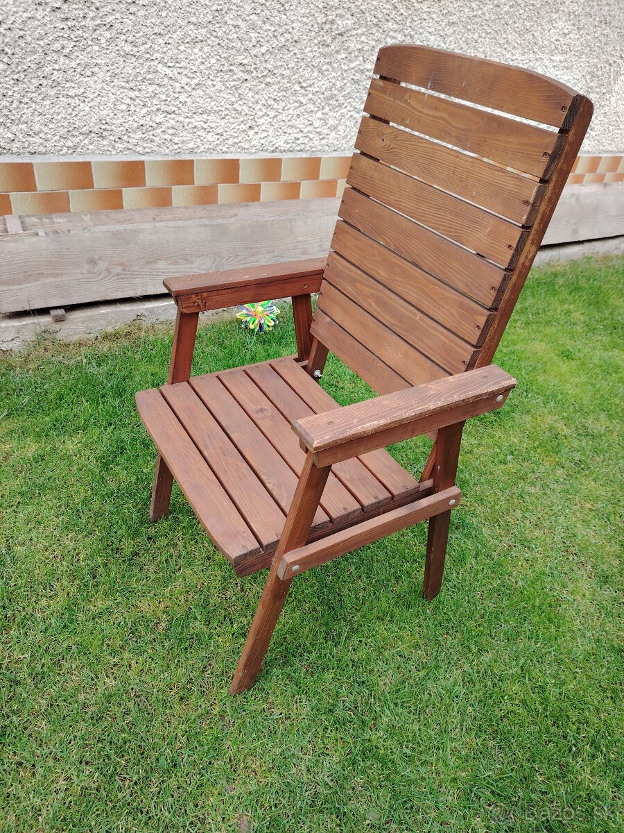 Stoličky na terasu
