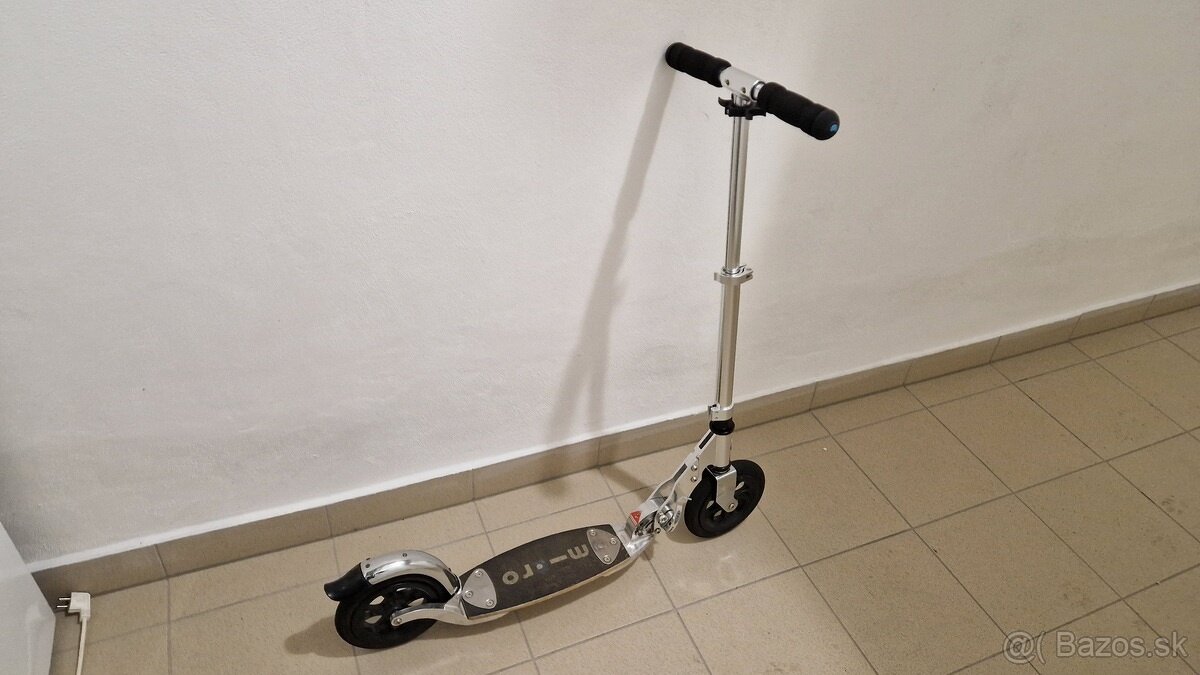 Kolobežka Micro Flex Air 200