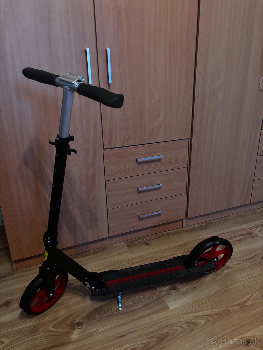 predám detskú kolobežku