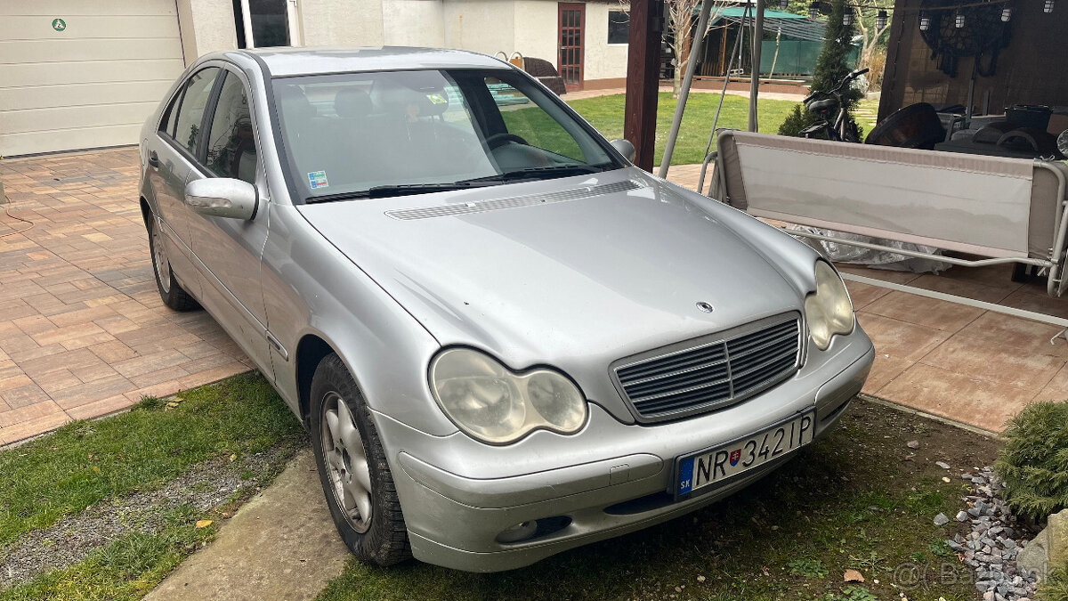 Mercedes C200
