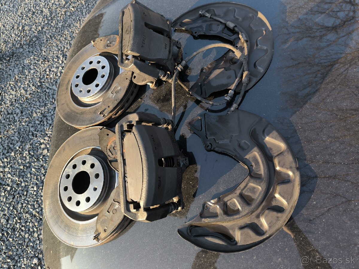 Kompletné brzdy golf 7r
