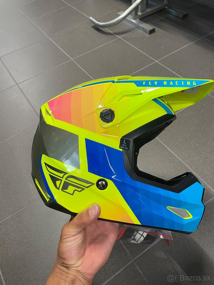 Mx prilba FLY kinetic nová