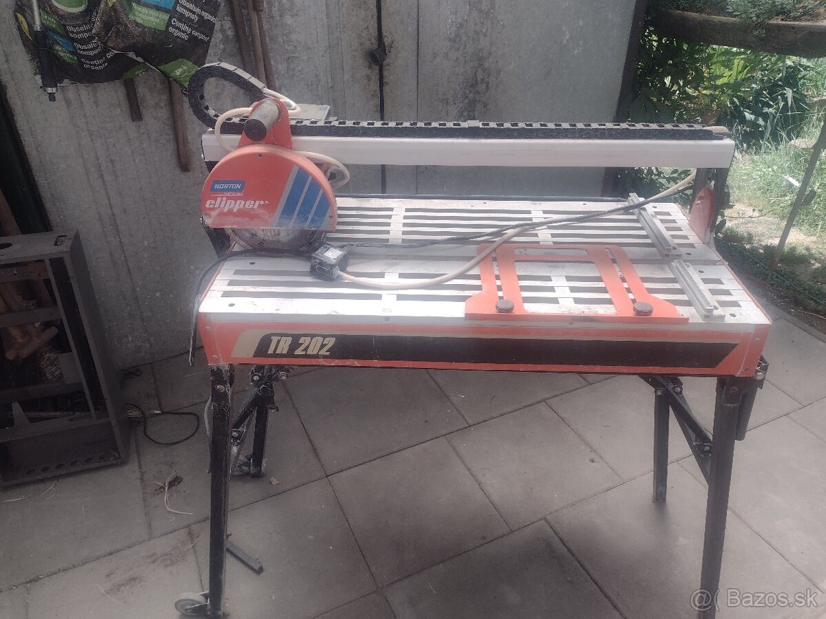Elektrická rezačka obkladu a dlažby