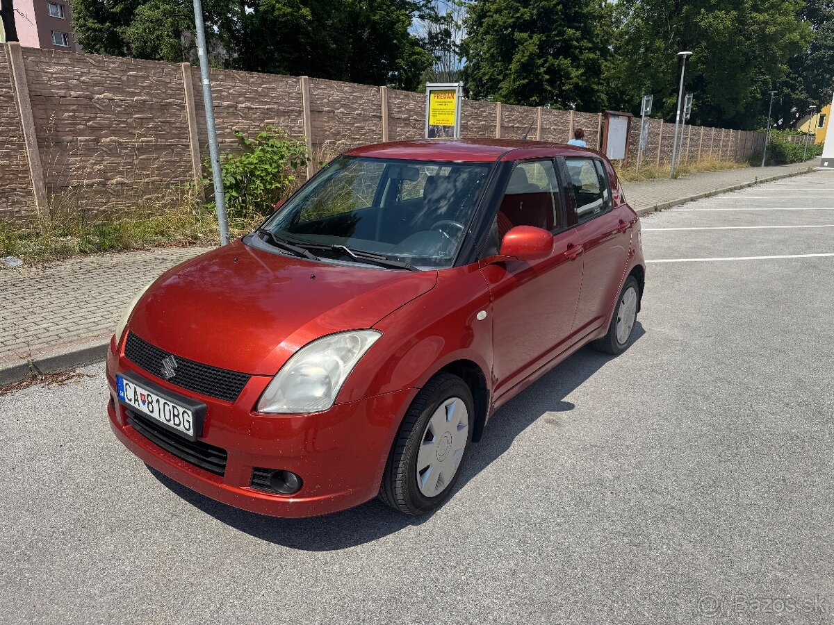 SUZUKI SWIFT 1.3 4x4 kupovane na SK