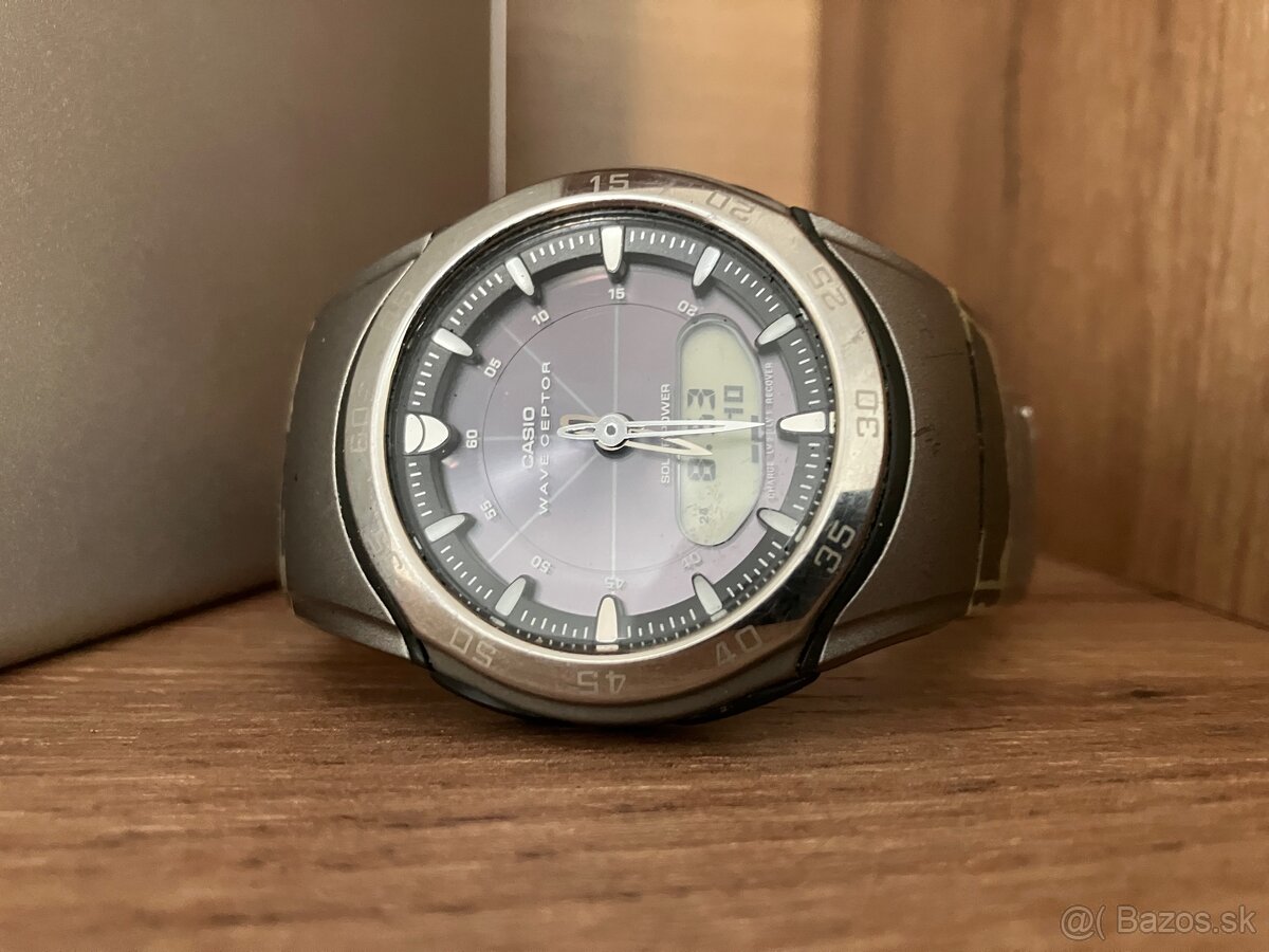 Casio WVA300 - atómovo riadené hodinky