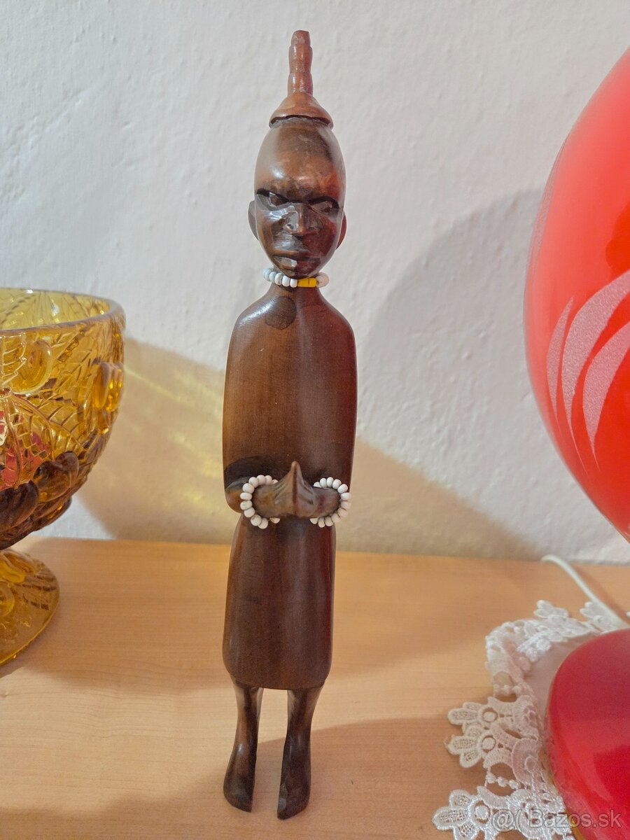 Drevená africká soška