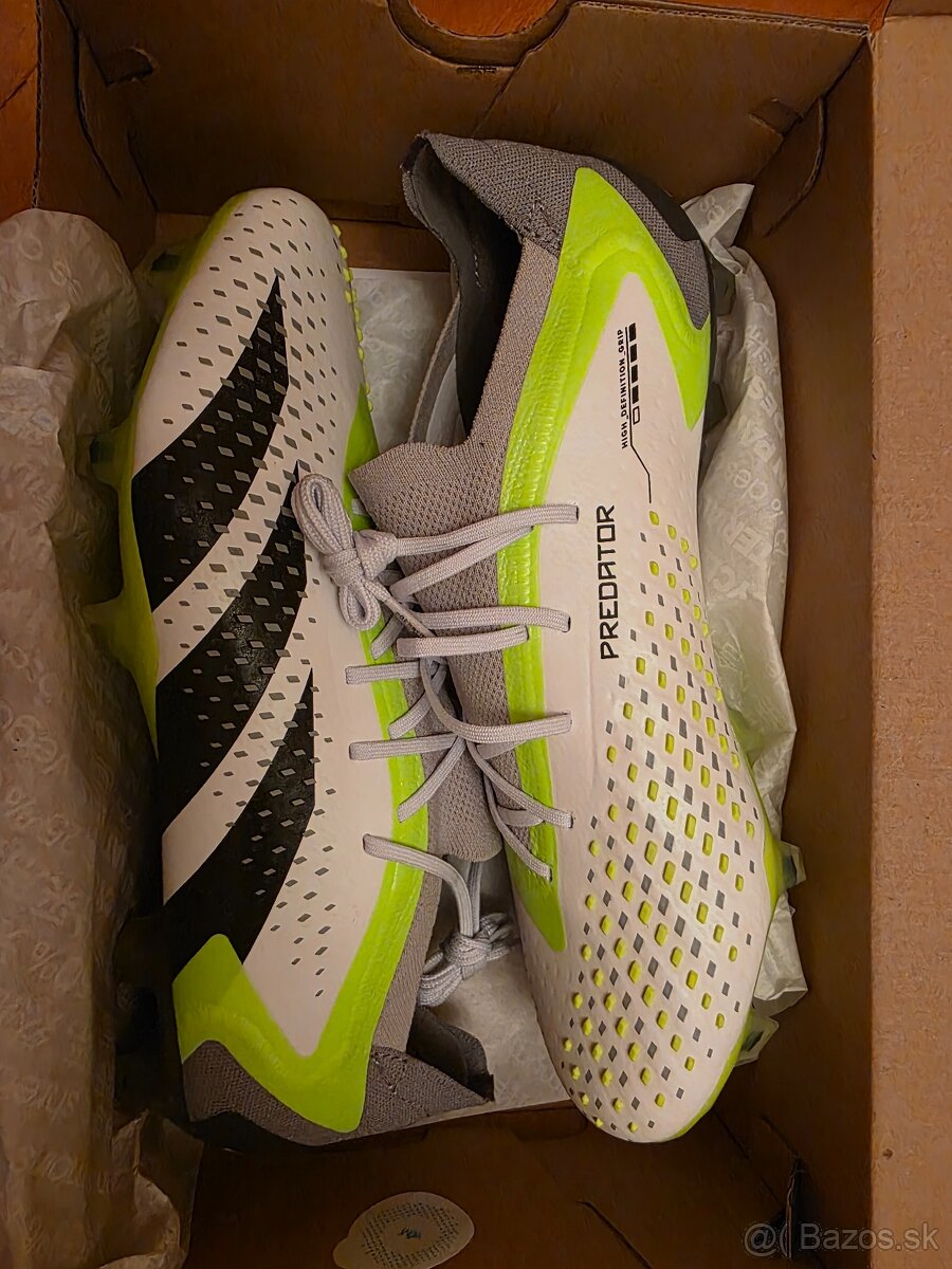 Kopačky Adidas - Predator Accuracy 1 FG