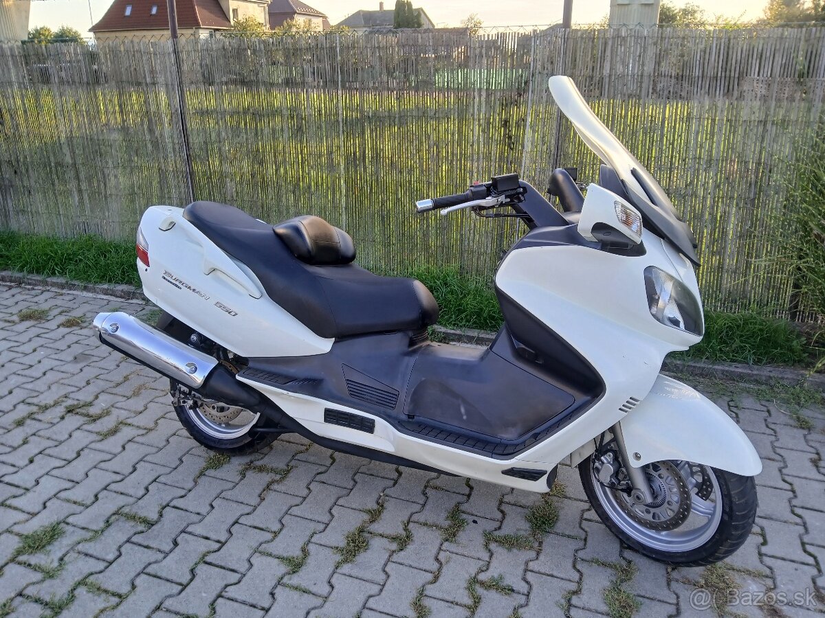 Suzuki Burgman 650 Executive