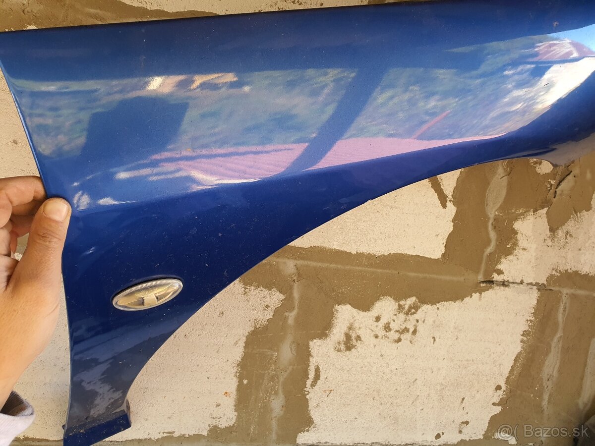 Pravý + ľavý blatník Peugeot 407sw