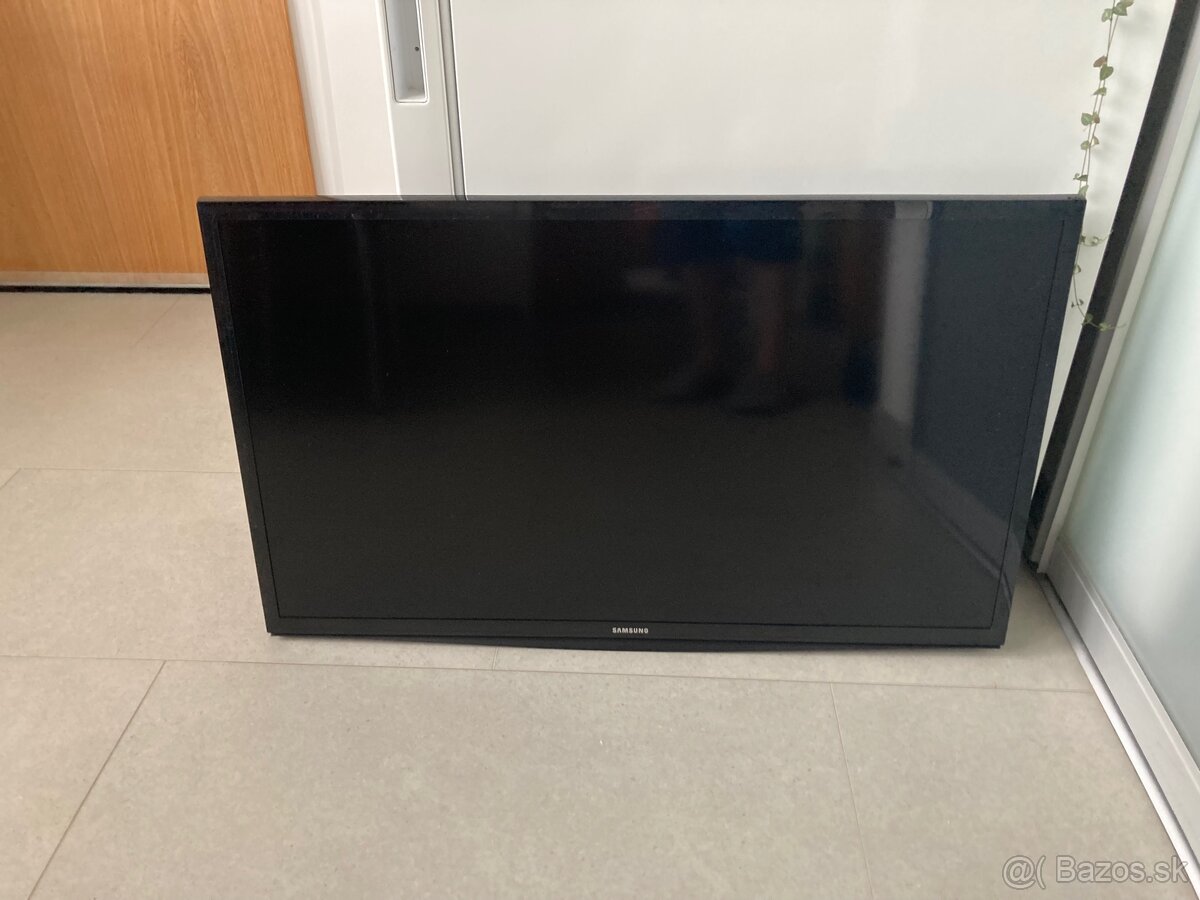 Predam televizor Samsung