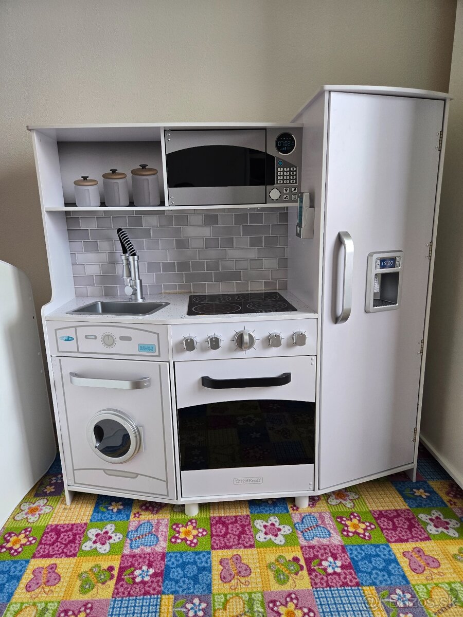 Detská kuchynka Kinderkraft so zvukmi a vybavením