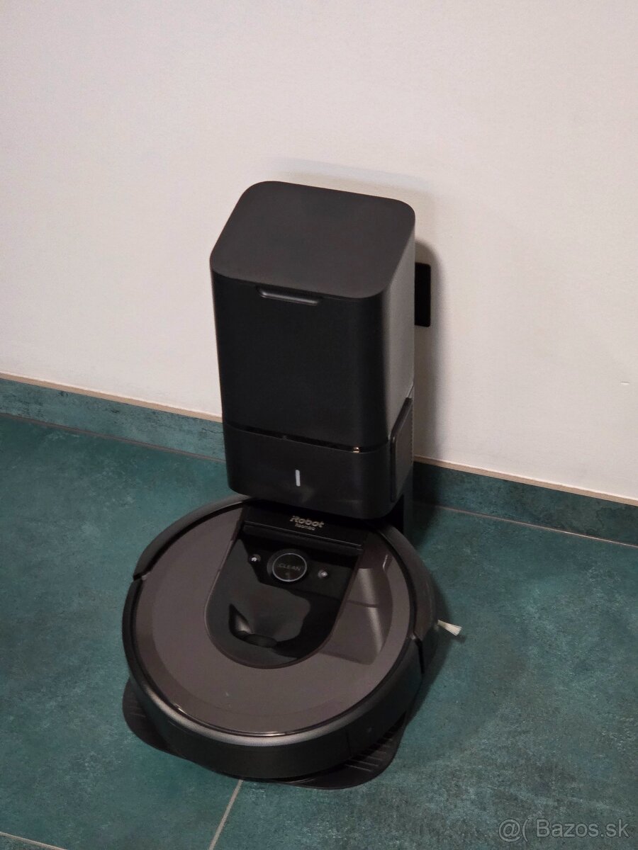 iRobot Roomba i7+