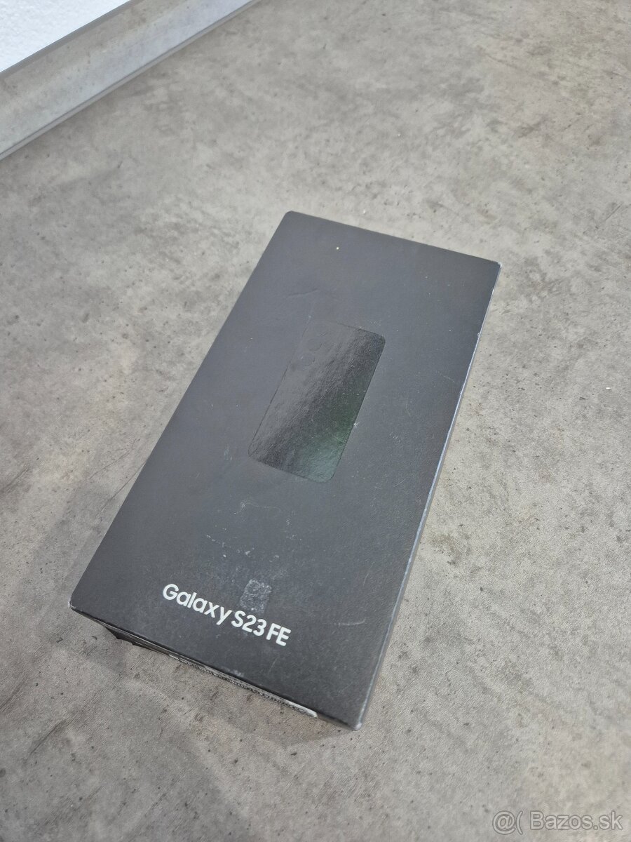 Samsung Galaxy S23 Fe 128 GB sivý