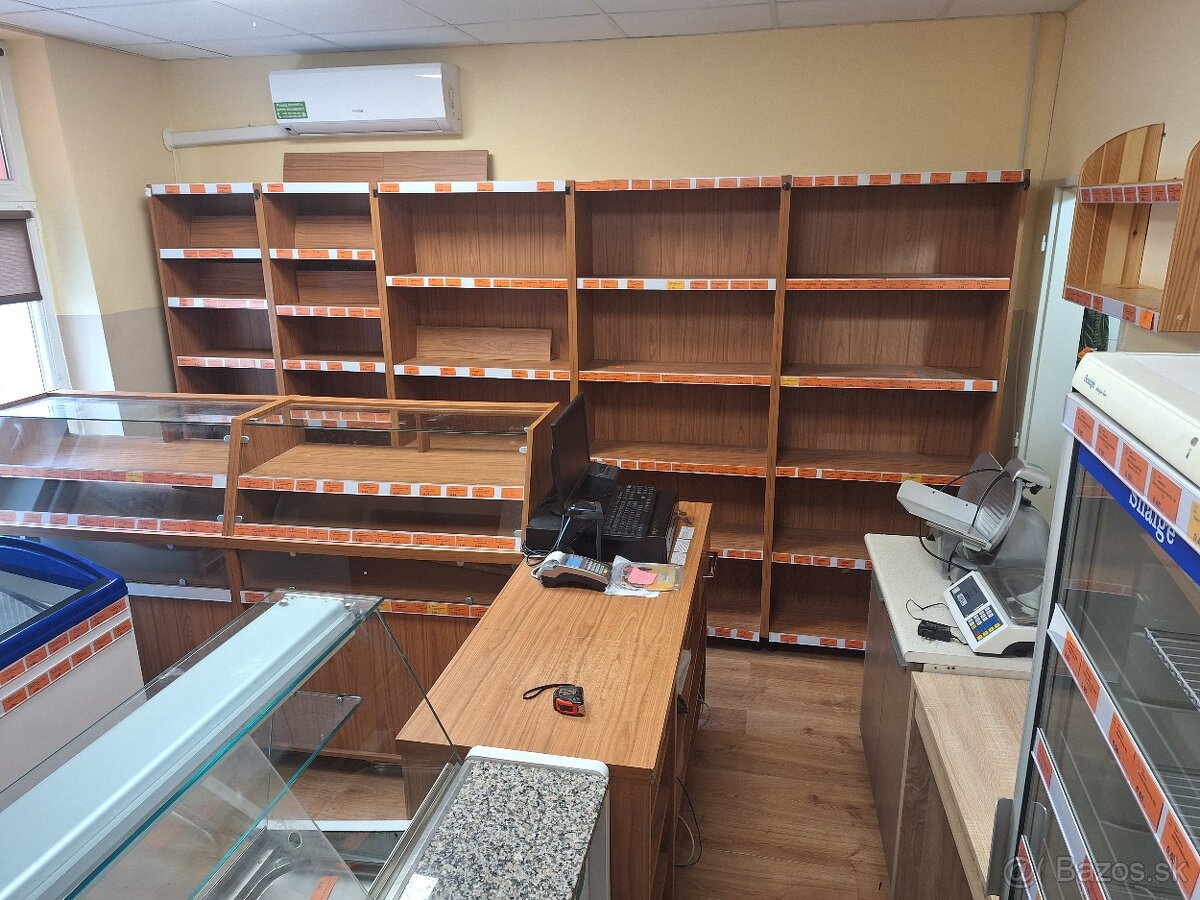 Predám zariadenie predajne drevene pulty, regály