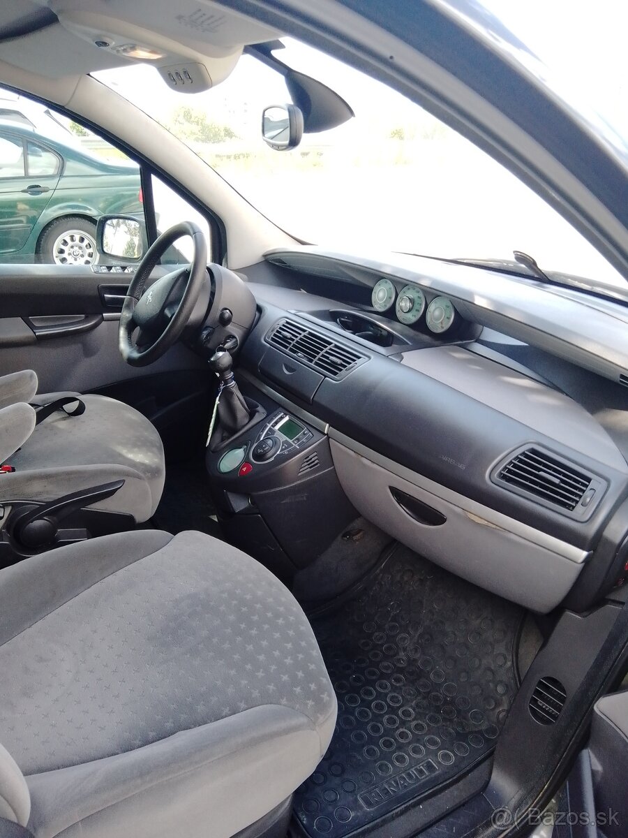 Predám Peugeot 807