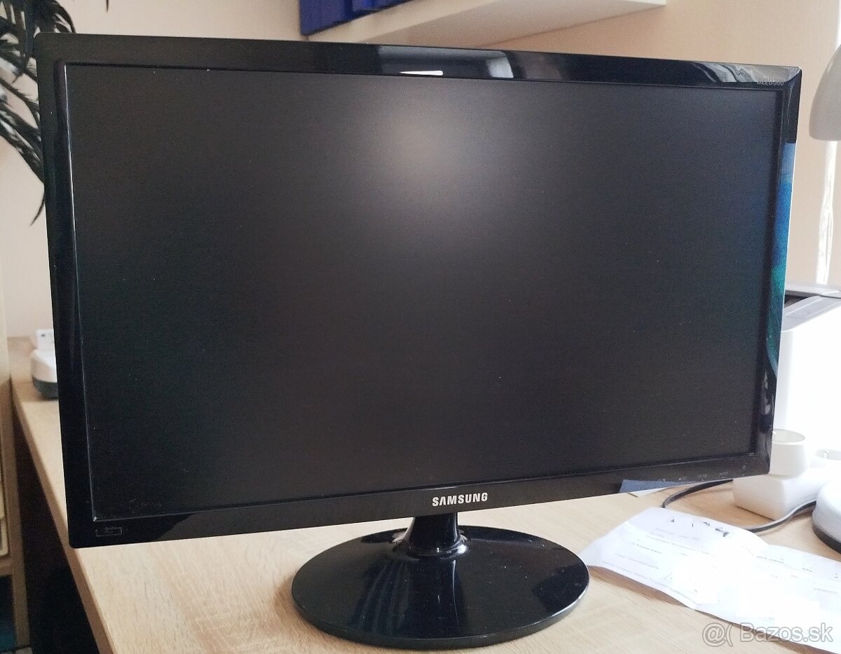 Monitor Samsung 22 palcov