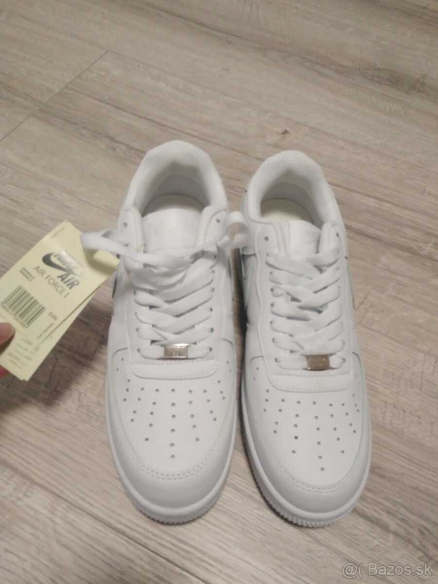 Botasky Nike