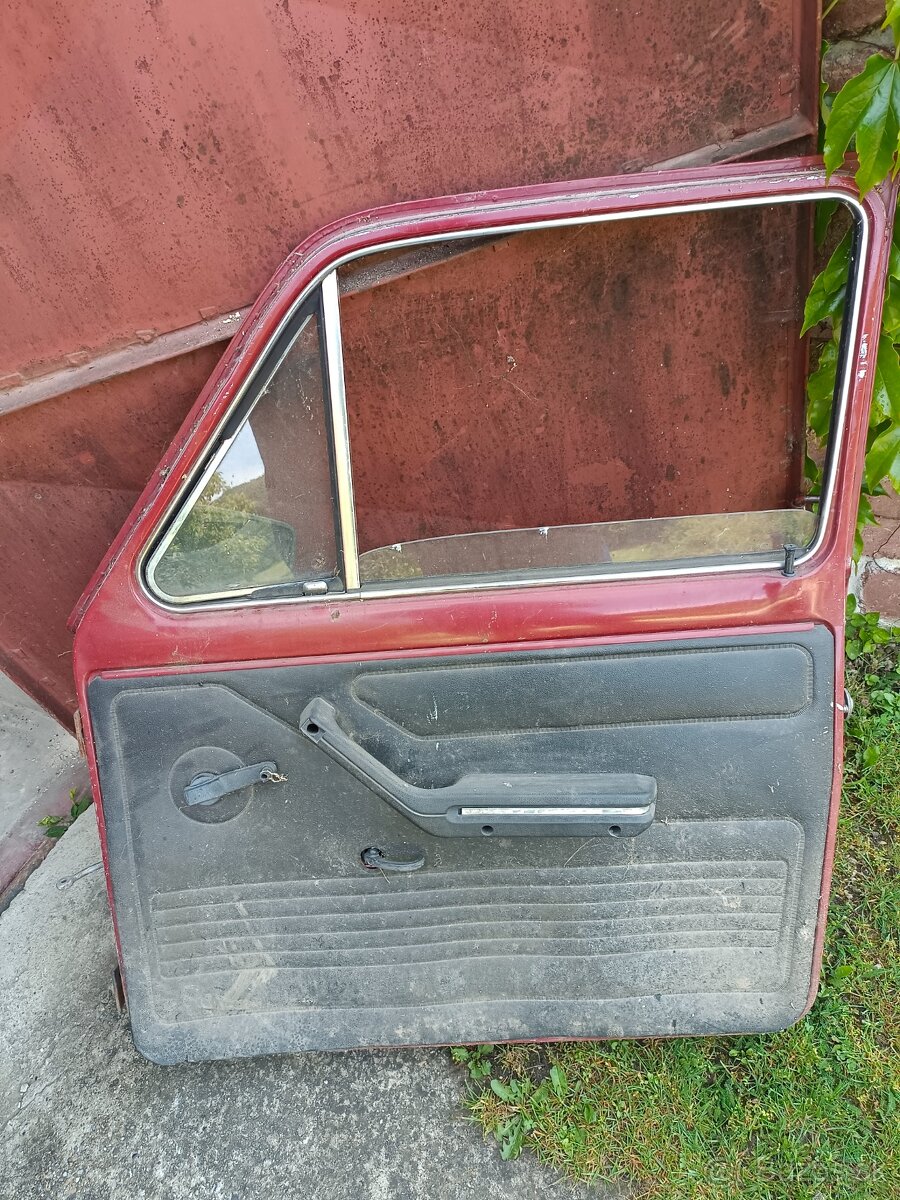 Lada Niva 1600 dveře