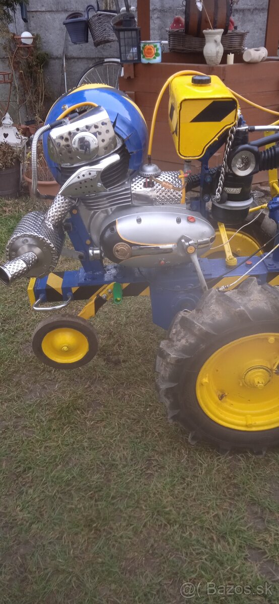 Predam dvojkolesovy malotraktor
