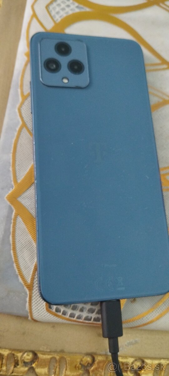T Phone 5G (64 GB)