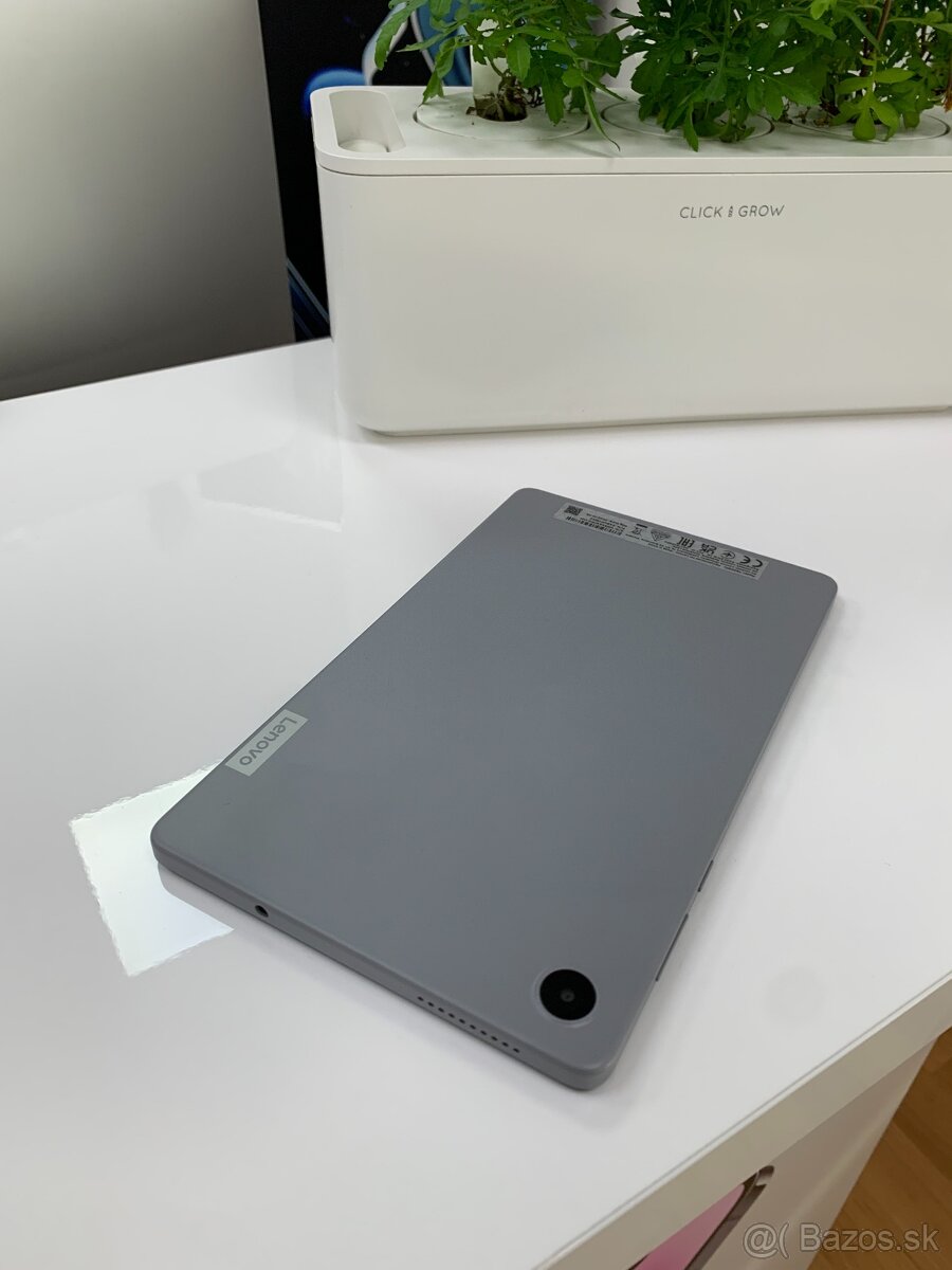 Lenovo Tab M8 4. generácia | 32 GB | 8" HD displej