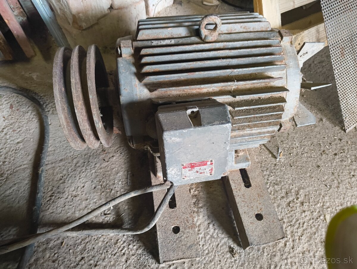 Predám motor