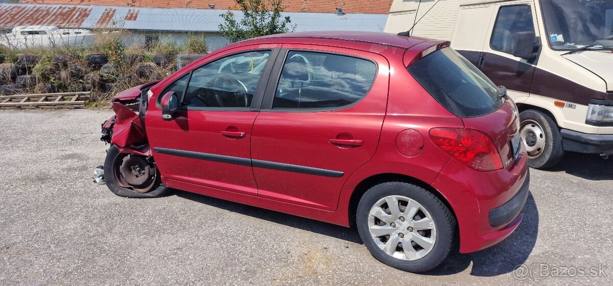 Rozpredám peugeot 207