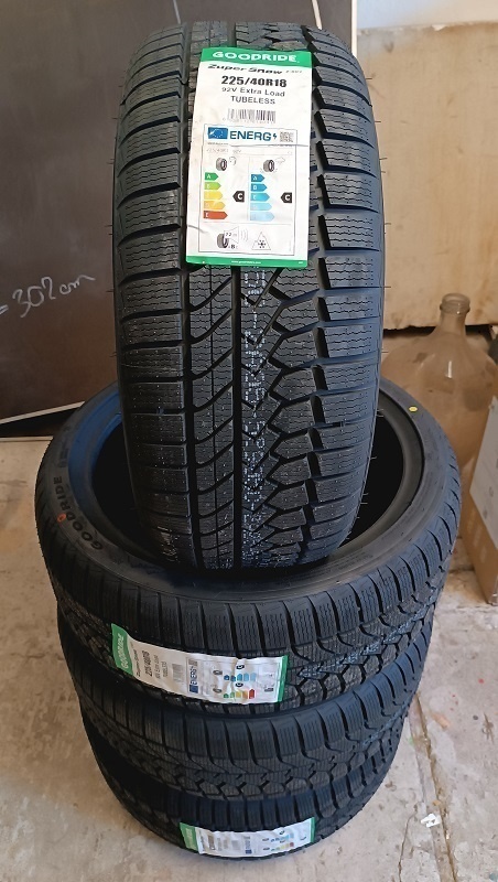 225/40 R18 zimné pneumatiky DOT 2025