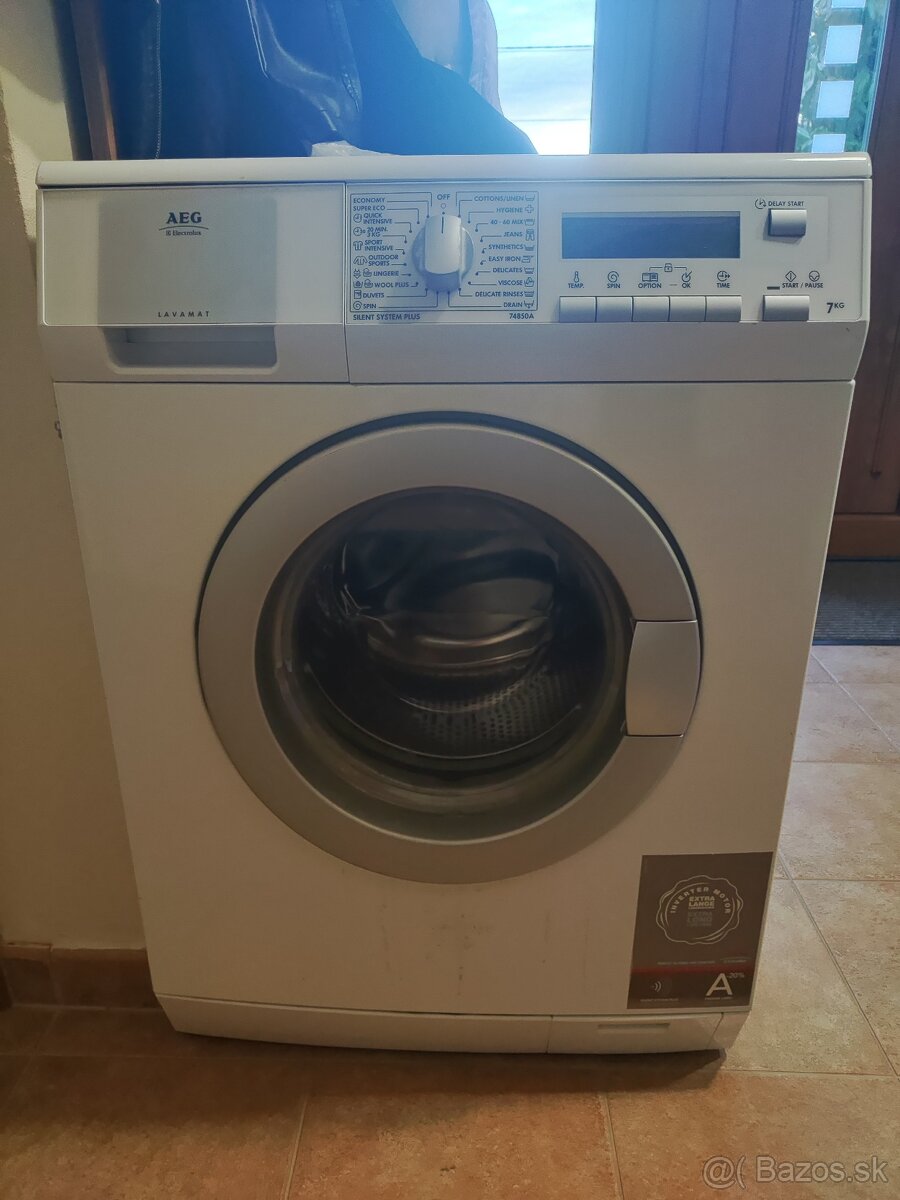 AEG