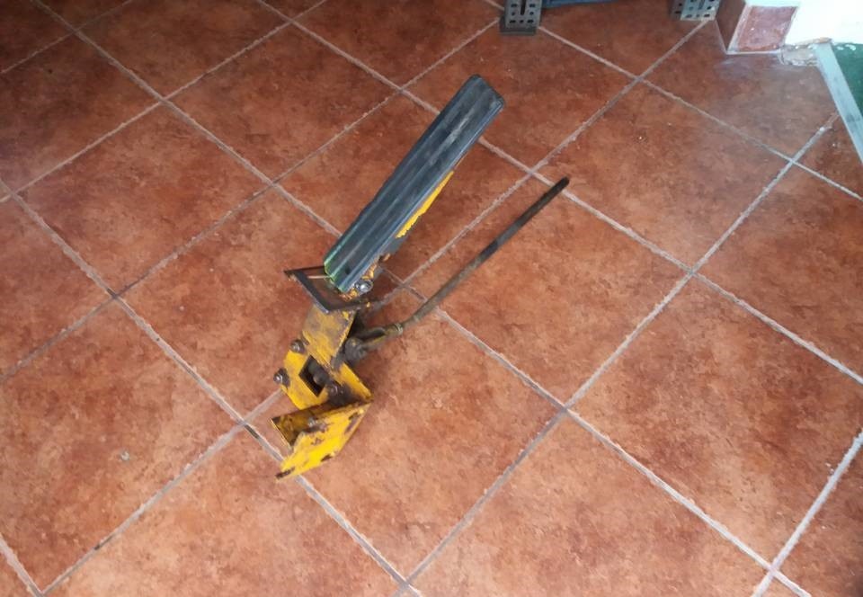 Brzdovy Pedal LKT 81 Pedal Brzdy LKT 81