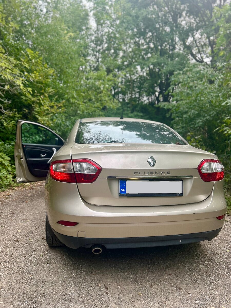 Renault Fluence 1.6 benzín, STK/EK platná 11/2026
