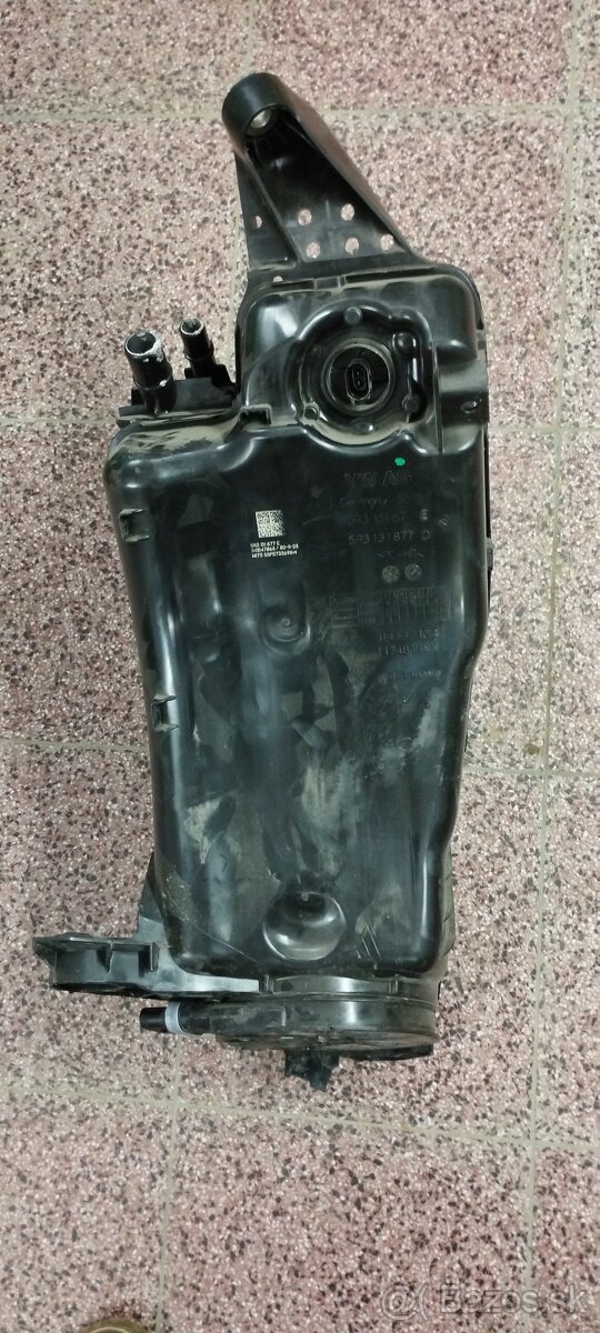 5R3131877C nadrz AdBlue kompletna 5R3131877E