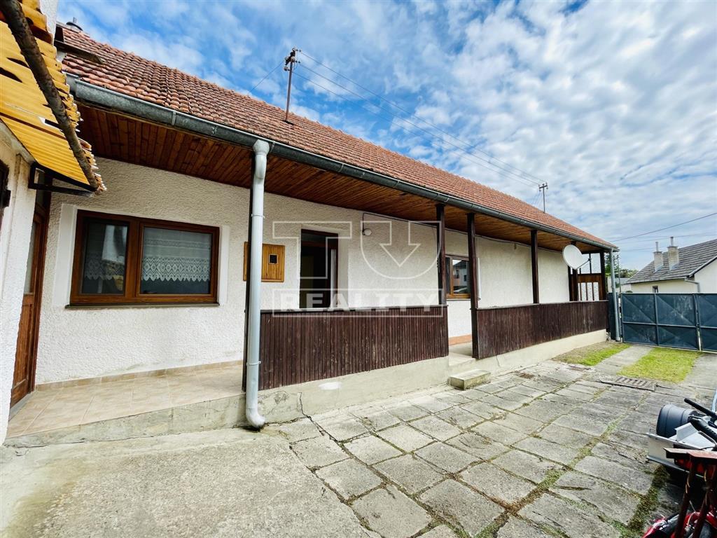 NA PREDAJ CHALUPA V OBCI DUBODIEL 162M2