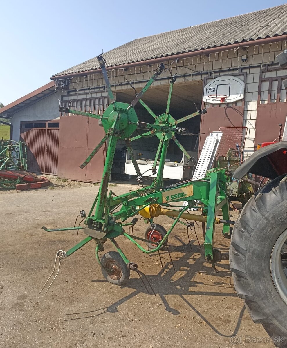 Obracač prevracač Stoll Z 550 HYDRO