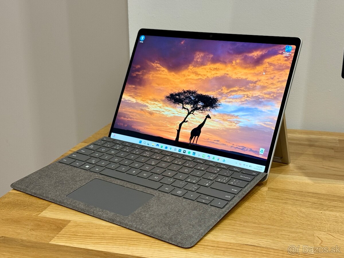 Microsoft Surface 10 PRO, ultra 5-135U, 1TB, 16GB RAM