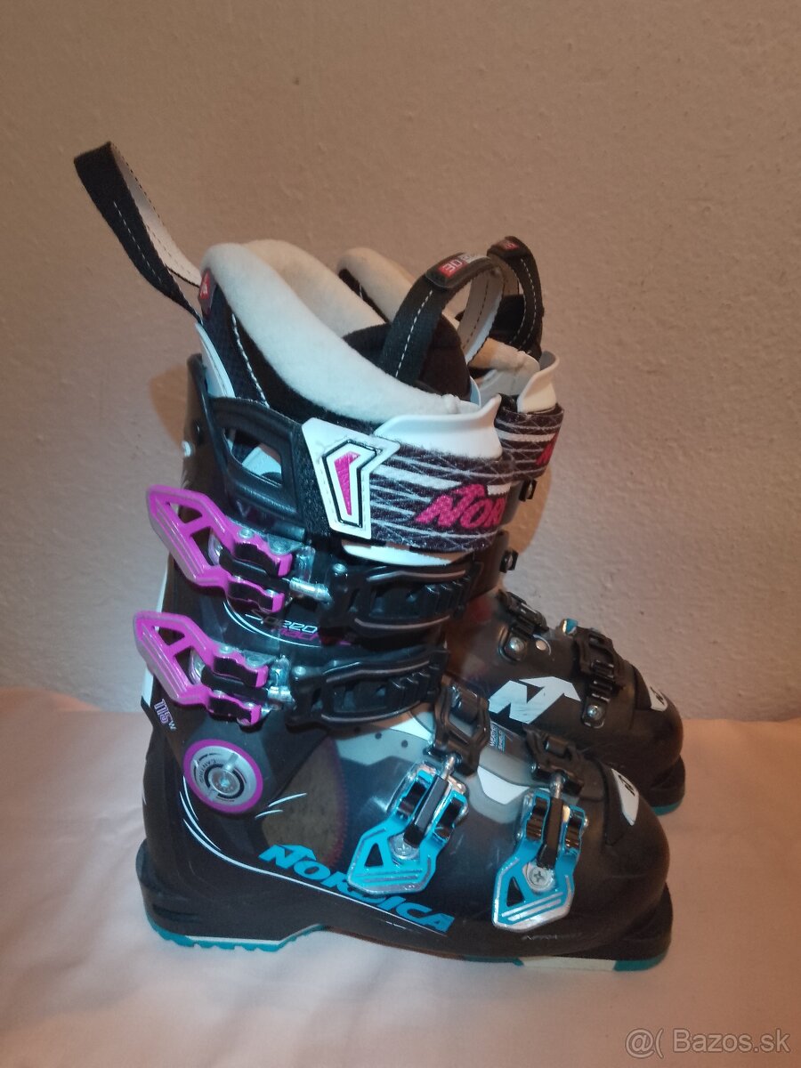 vel. 35-36 damske / dievcenske lyziarky NORDICA Speedmachine