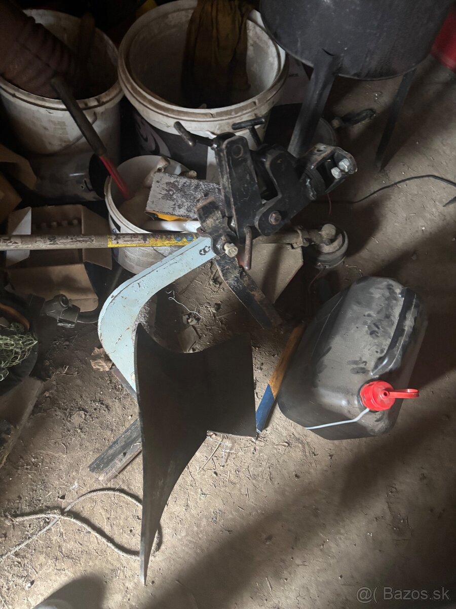 Predam traktorik Dakr panter pdf5 sj s prislusendtvoˇ