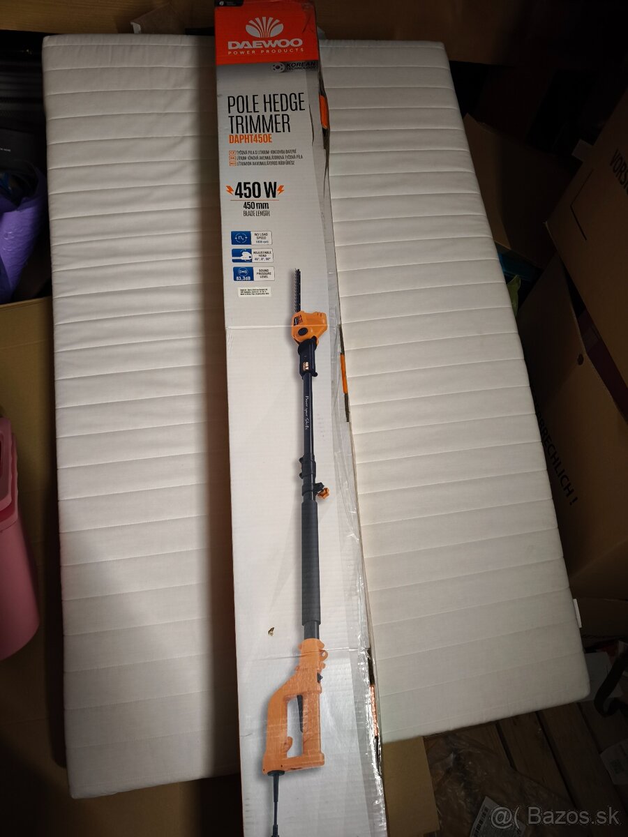 Strihač živých plotov