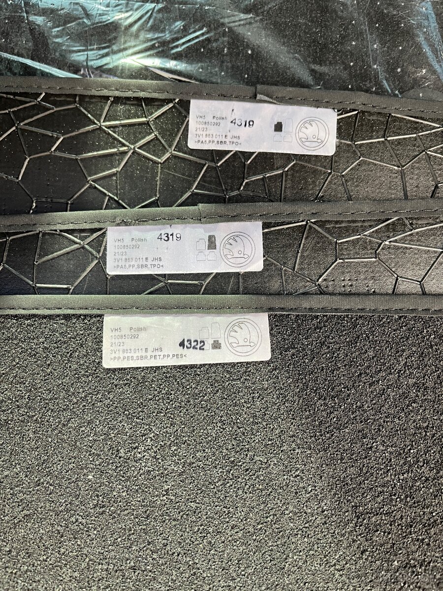 gumotextilné koberce Škoda Superb III (2015 →)