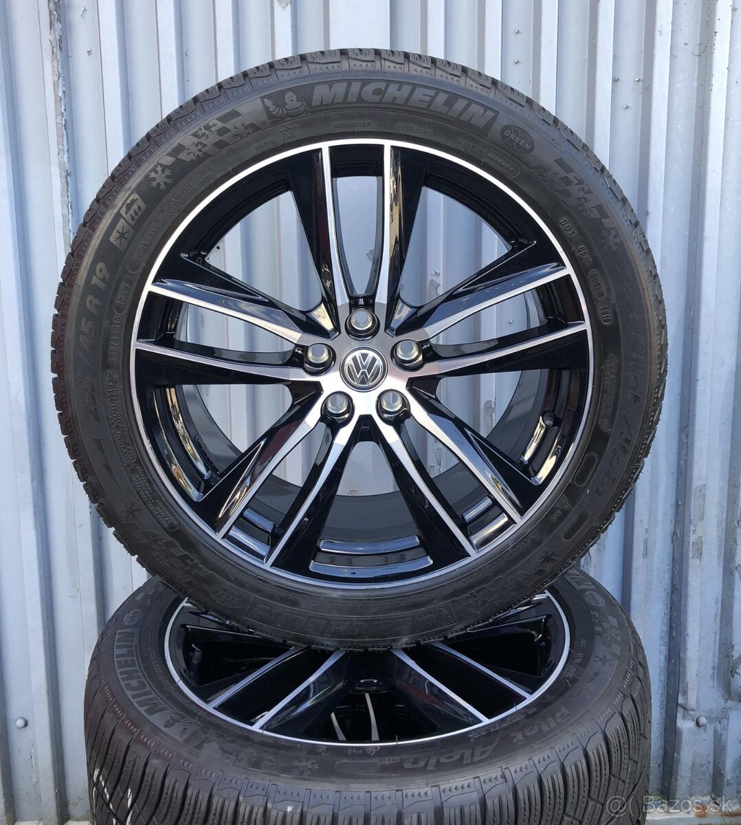 Hliníkové disky so zimnými pneumatikami Michelin 255/45 R19