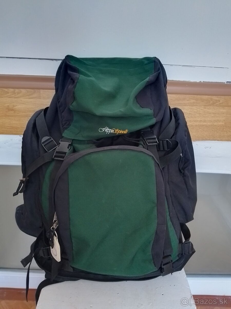 Veľký turistický batoh