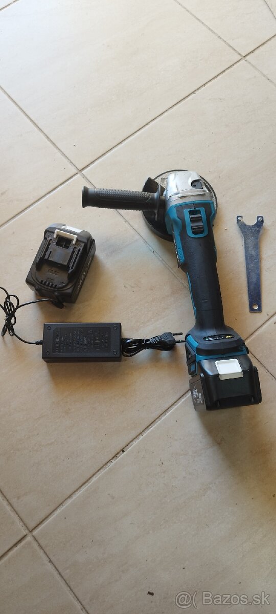 Aku uhlová karbobruska 125mm Drillpro