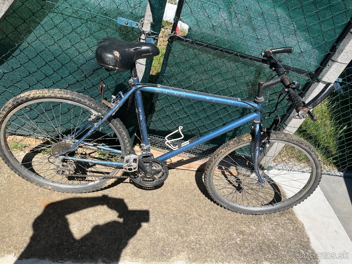 Predam starší bicykel s prehadzovackou